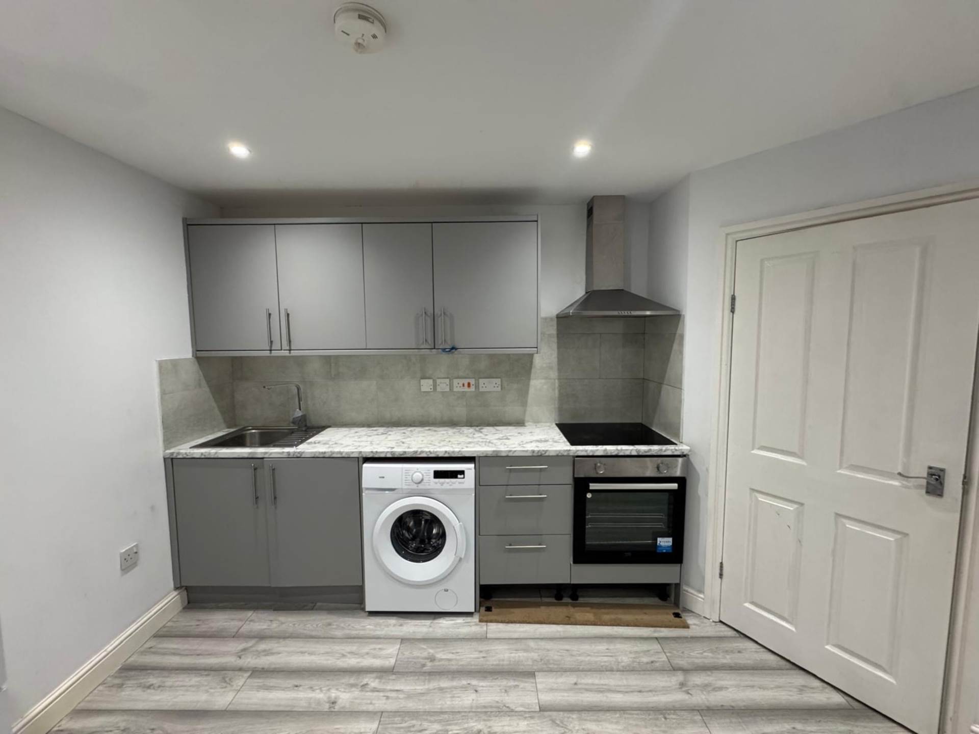 Tilehurst Road, Reading, Image 3