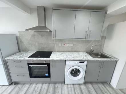 Tilehurst Road, Reading, Image 2