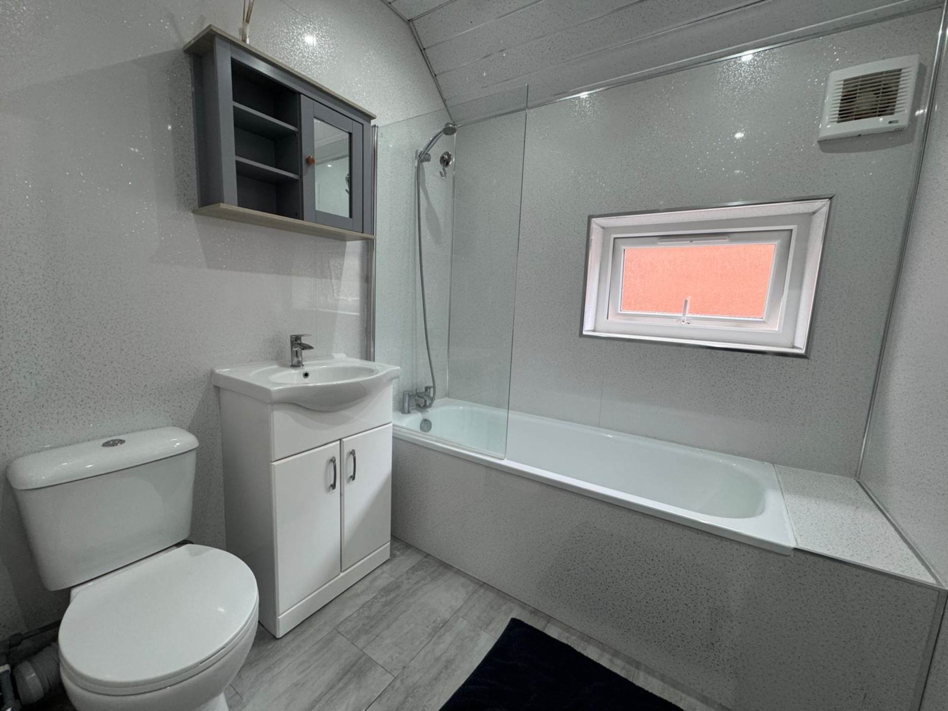 Tilehurst Road, Reading, Image 3