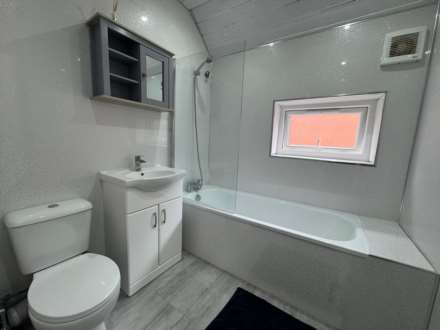 Tilehurst Road, Reading, Image 3