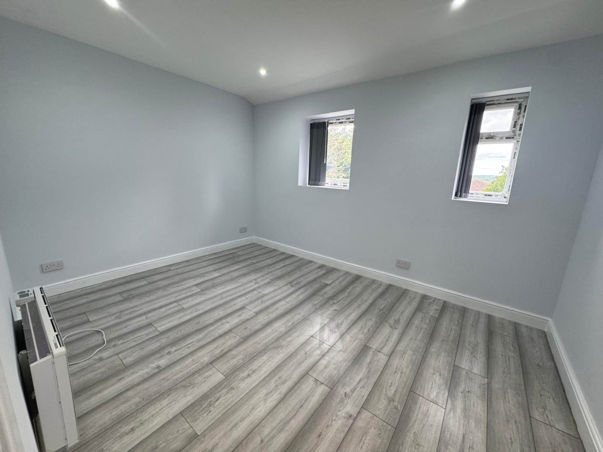 Tilehurst Road, Reading, Image 1