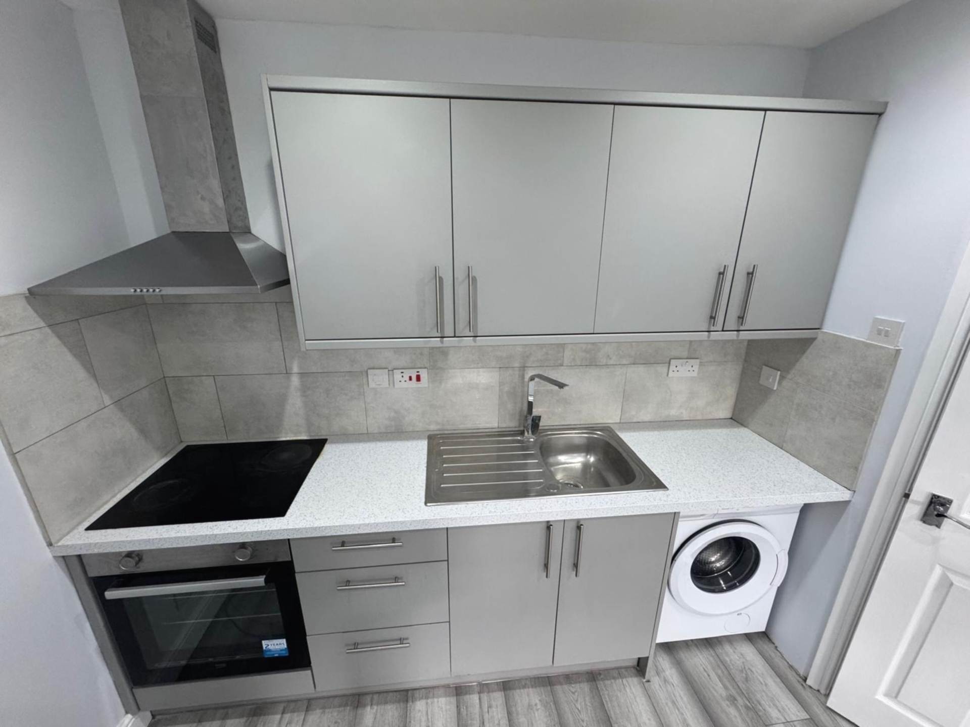 Tilehurst Road, Reading, Image 3