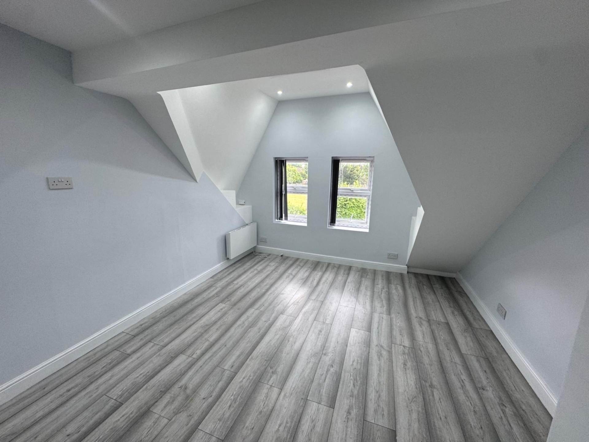 Tilehurst Road, Reading, Image 6