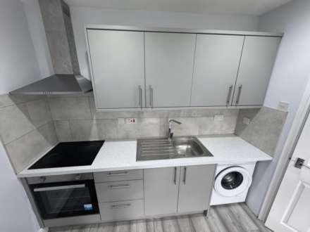 Tilehurst Road, Reading, Image 3
