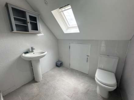 Tilehurst Road, Reading, Image 9