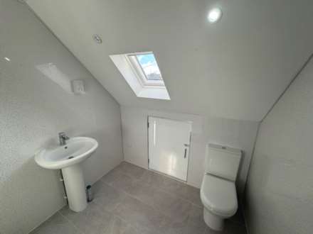Tilehurst Road, Reading, Image 6