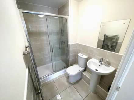 Lansdowne House, Reading, RG30, Image 5