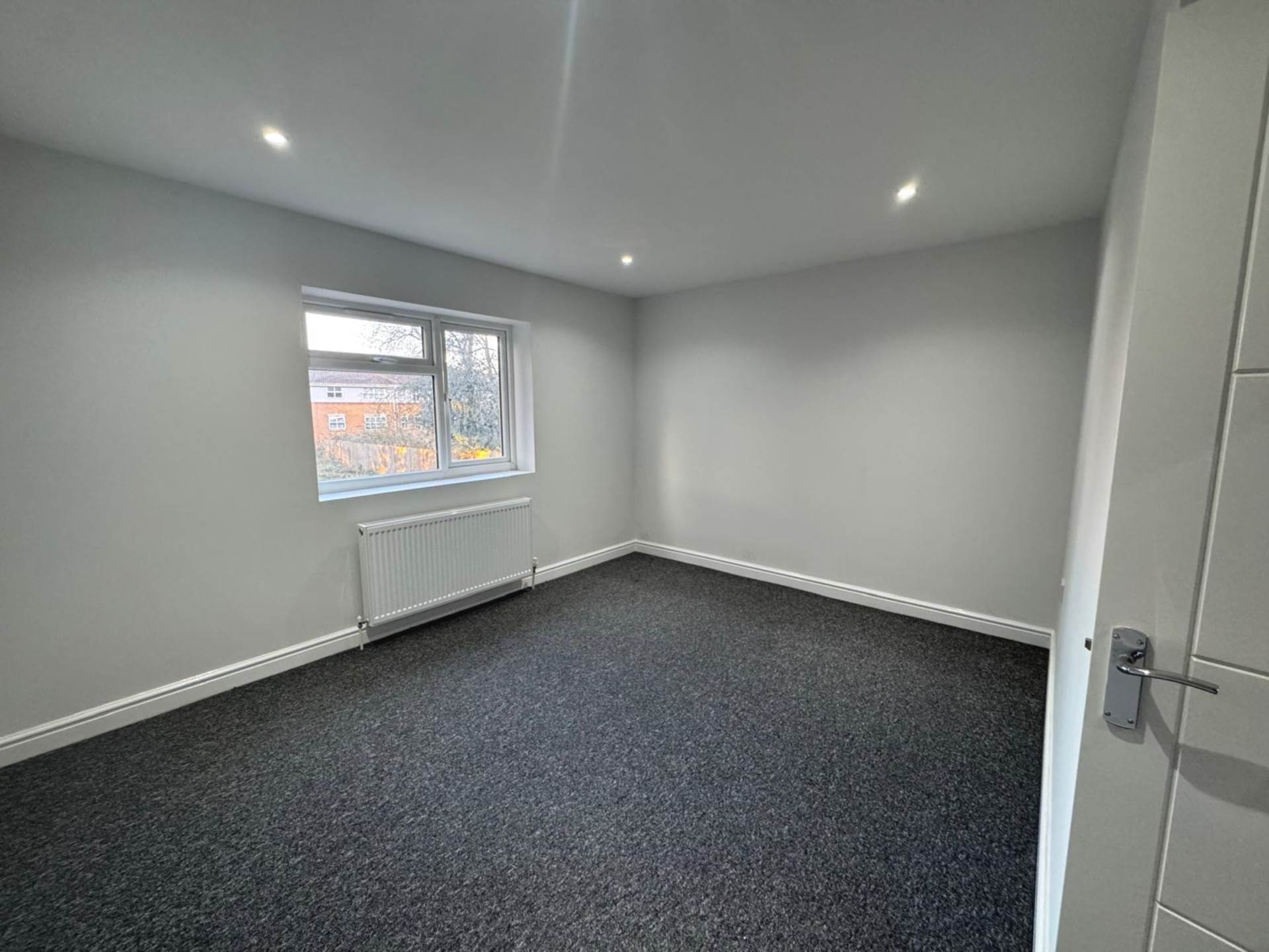 Tilehurst Road, Reading, Image 4
