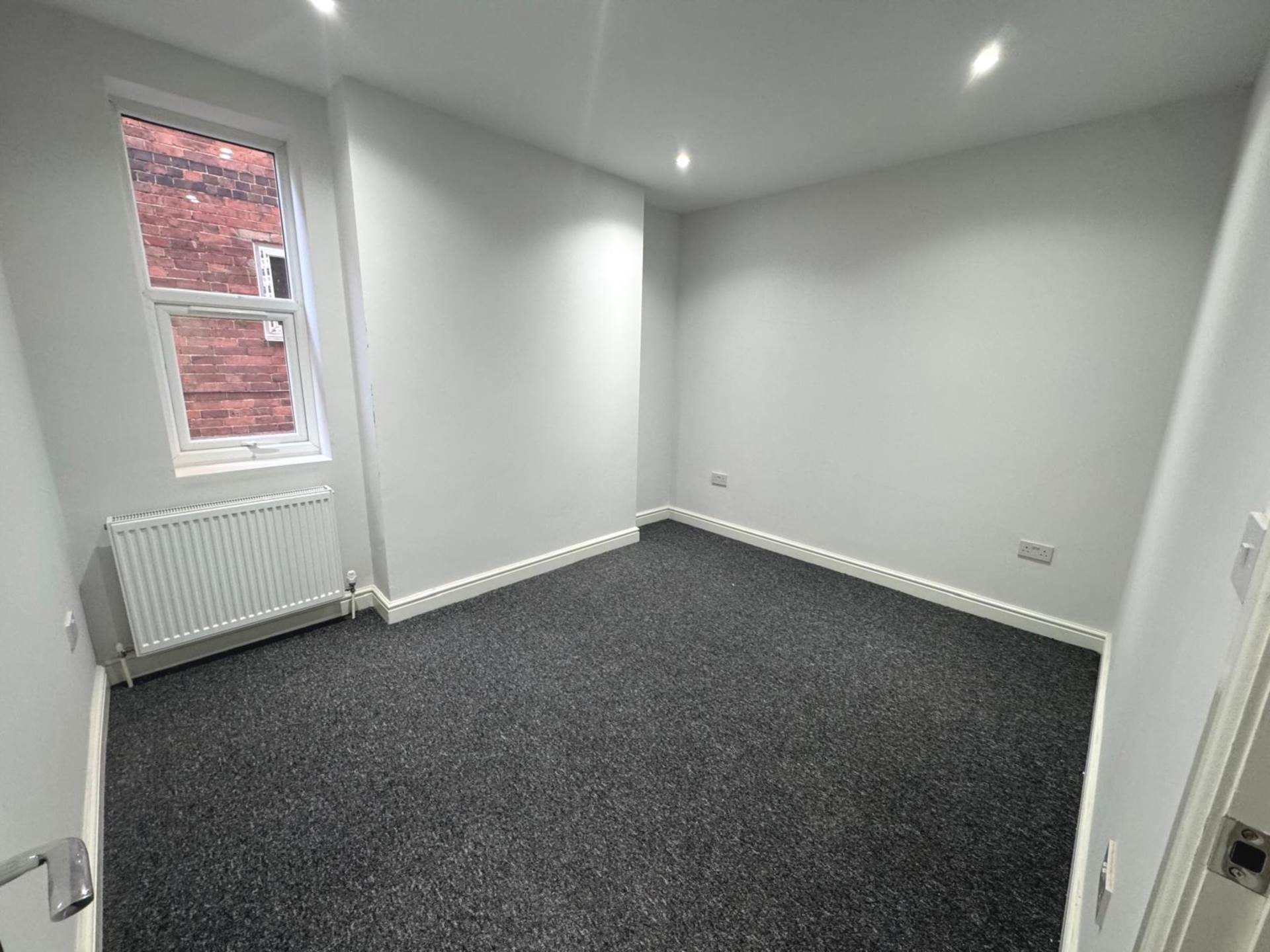 Tilehurst Road, Reading, Image 5