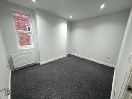 Tilehurst Road, Reading, Image 5