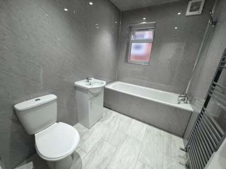 Tilehurst Road, Reading, Image 6