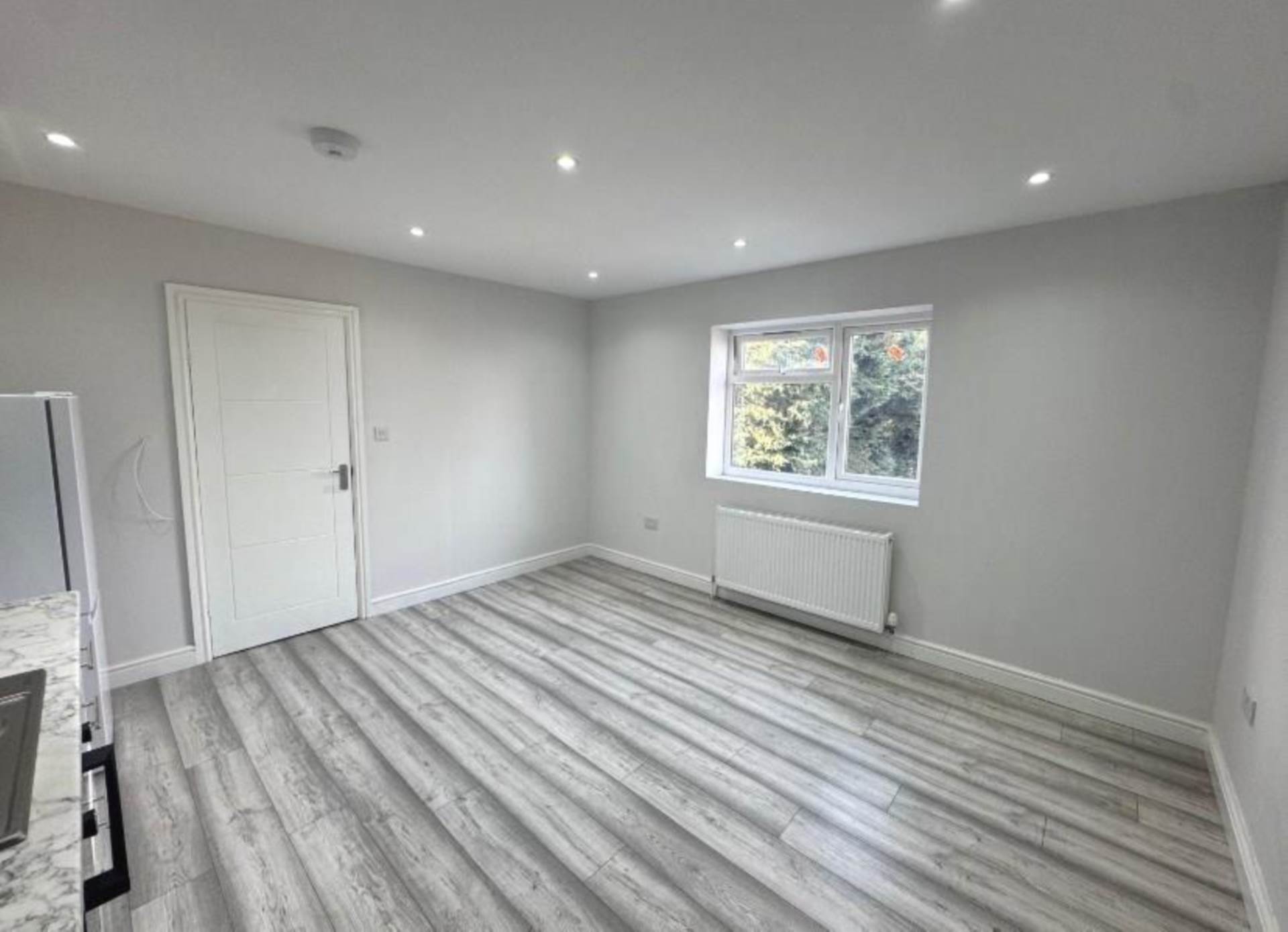 Tilehurst Road, Reading, Image 3