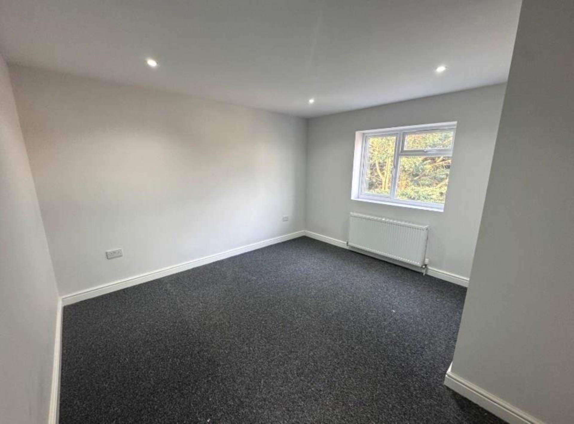 Tilehurst Road, Reading, Image 4