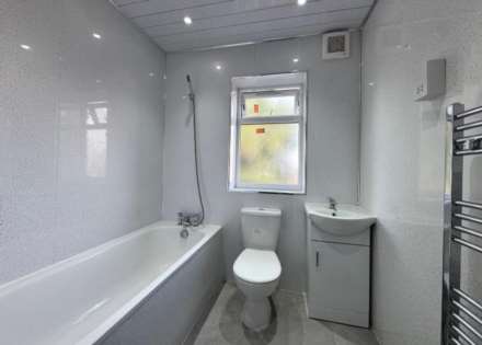 Tilehurst Road, Reading, Image 5