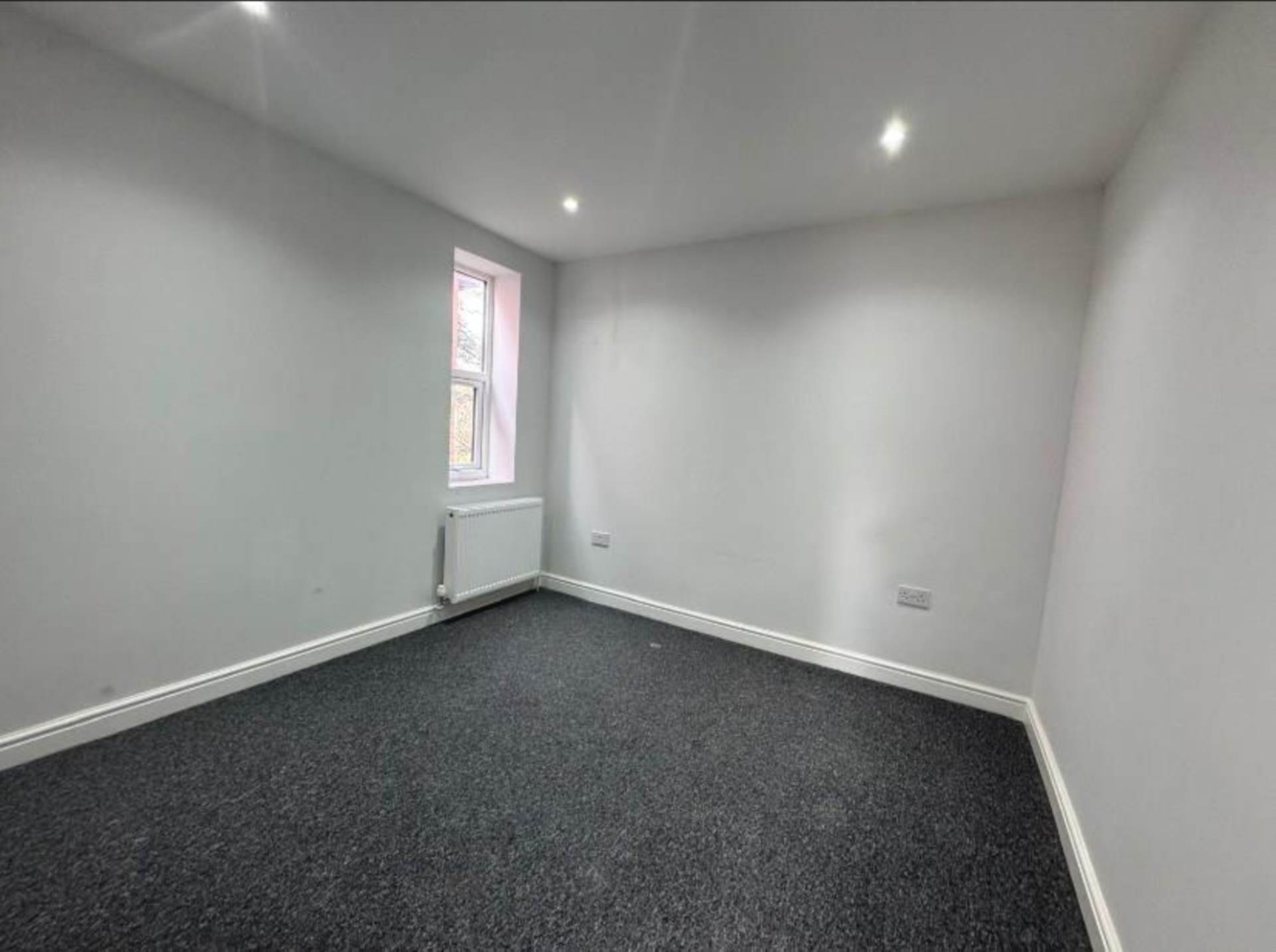 Tilehurst Road, Reading, Image 5
