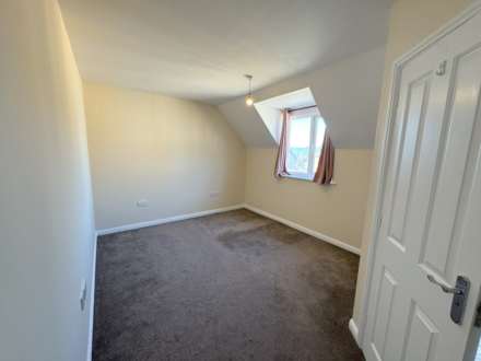 Westgate Court, Reading, Image 7