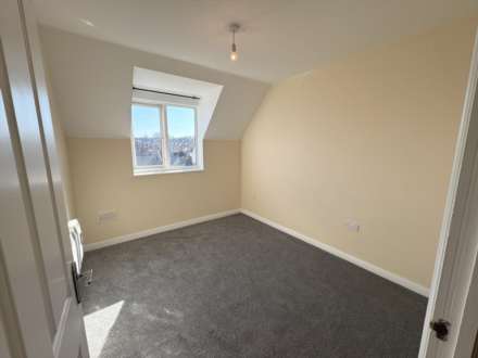 Westgate Court, Reading, Image 9