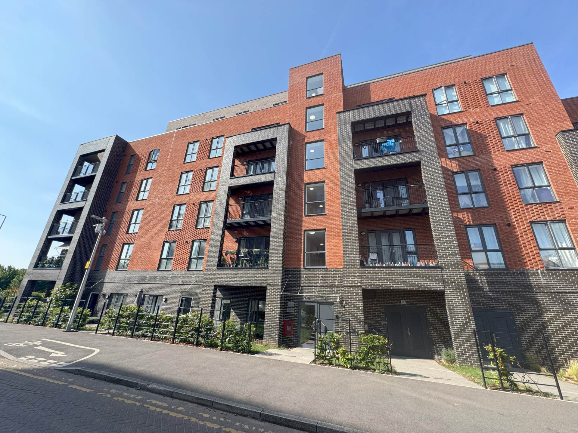 Nightingale Way, Reading, Image 2