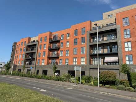 Nightingale Way, Reading, Image 1