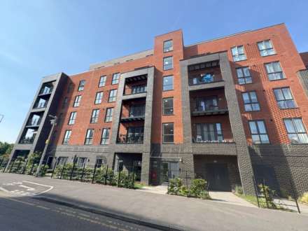 Nightingale Way, Reading, Image 2