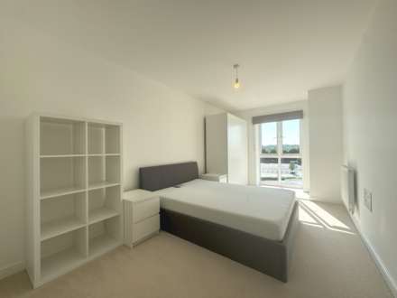 Nightingale Way, Reading, Image 6