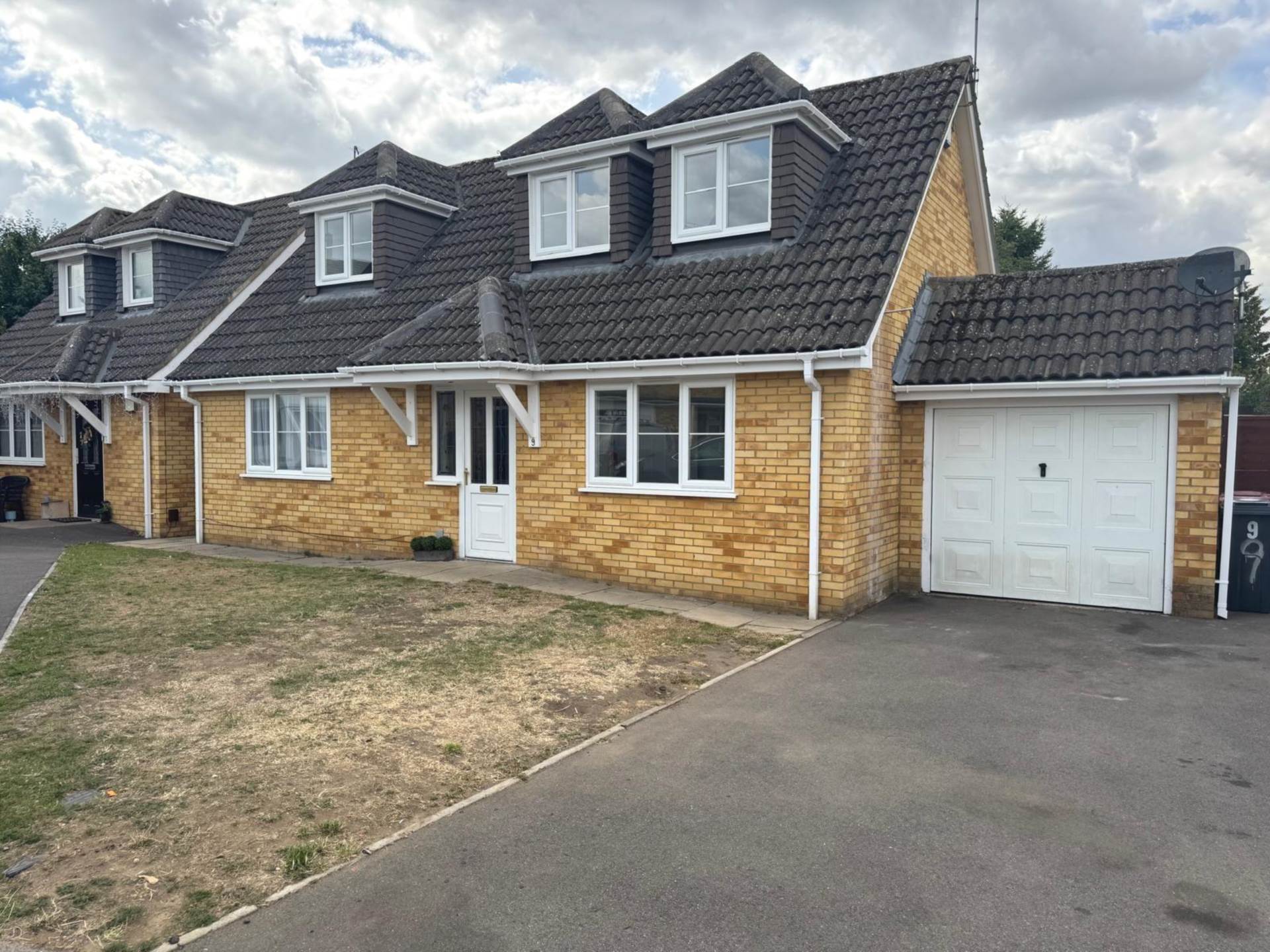 Royston Close, Reading, Image 1
