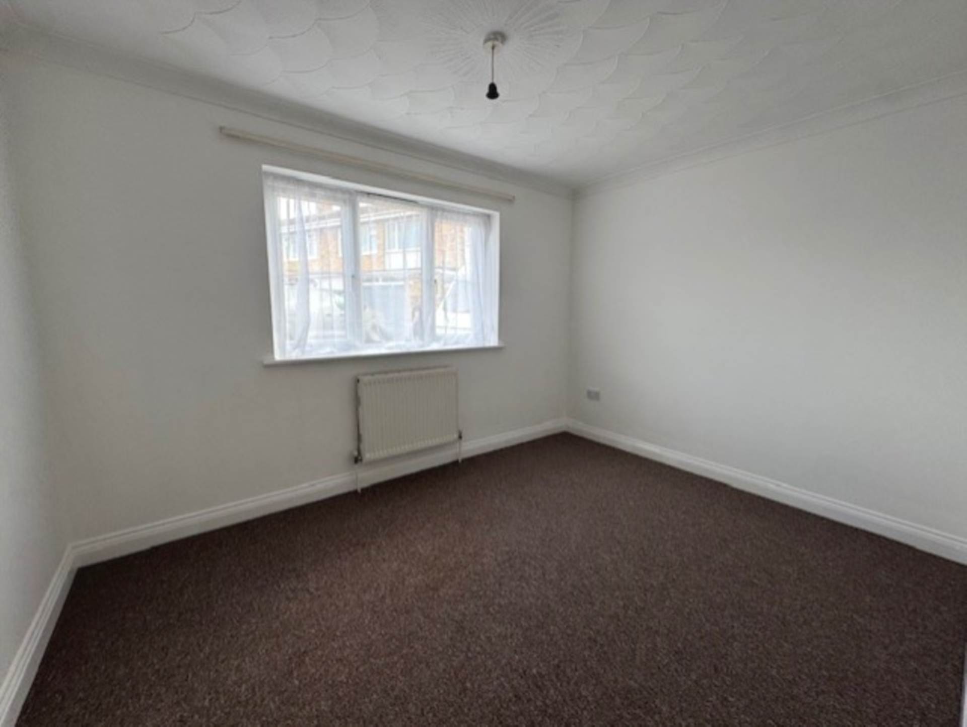 Royston Close, Reading, Image 9