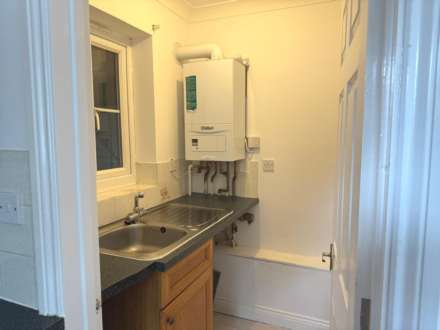 Royston Close, Reading, Image 5