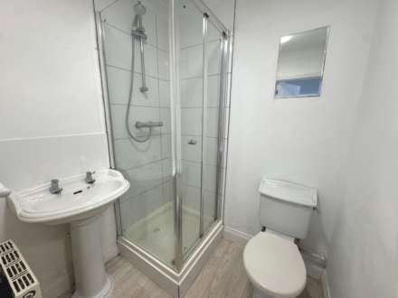 Royston Close, Reading, Image 6
