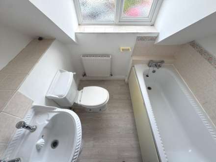 Royston Close, Reading, Image 7