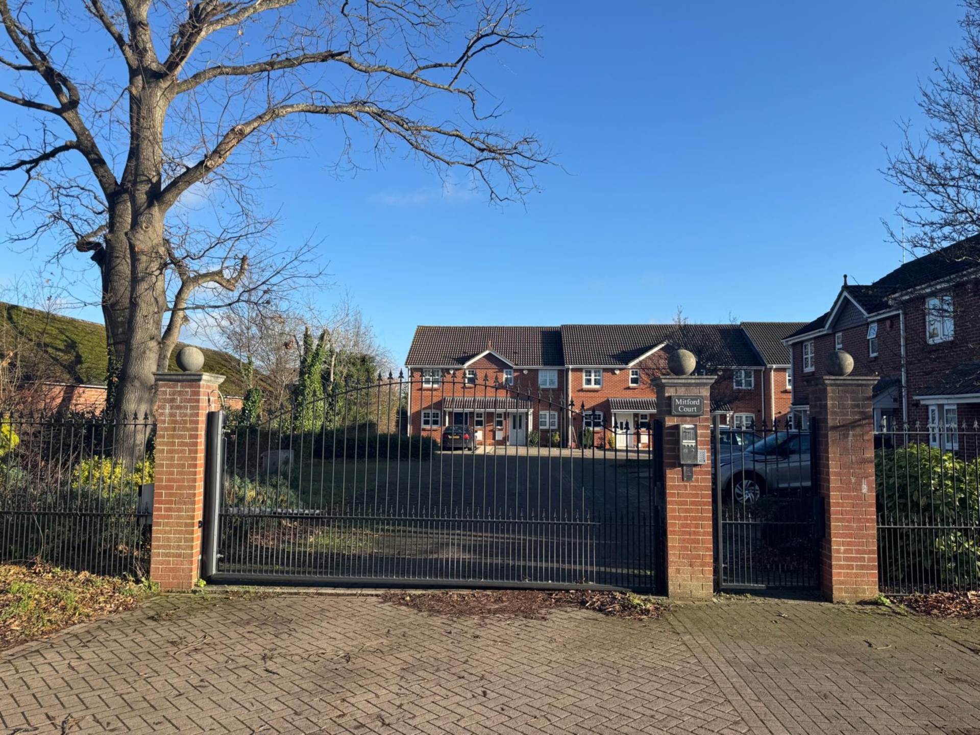 Mitford Close, Reading, Image 3