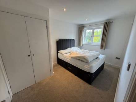 Mitford Close, Reading, Image 9