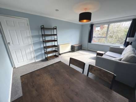 Canford Court, Reading, Image 5