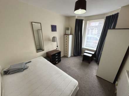 Hilcot Road, Reading, Image 2