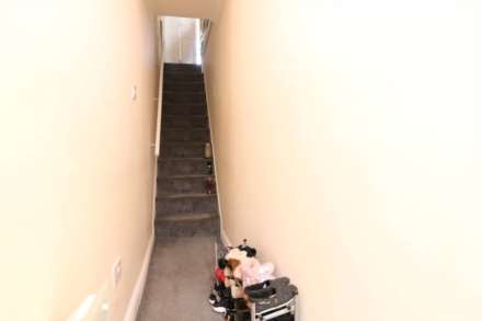 Prince Of Wales Ave, Reading, Image 6