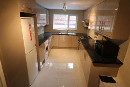 Overdown Road, Reading, Image 3