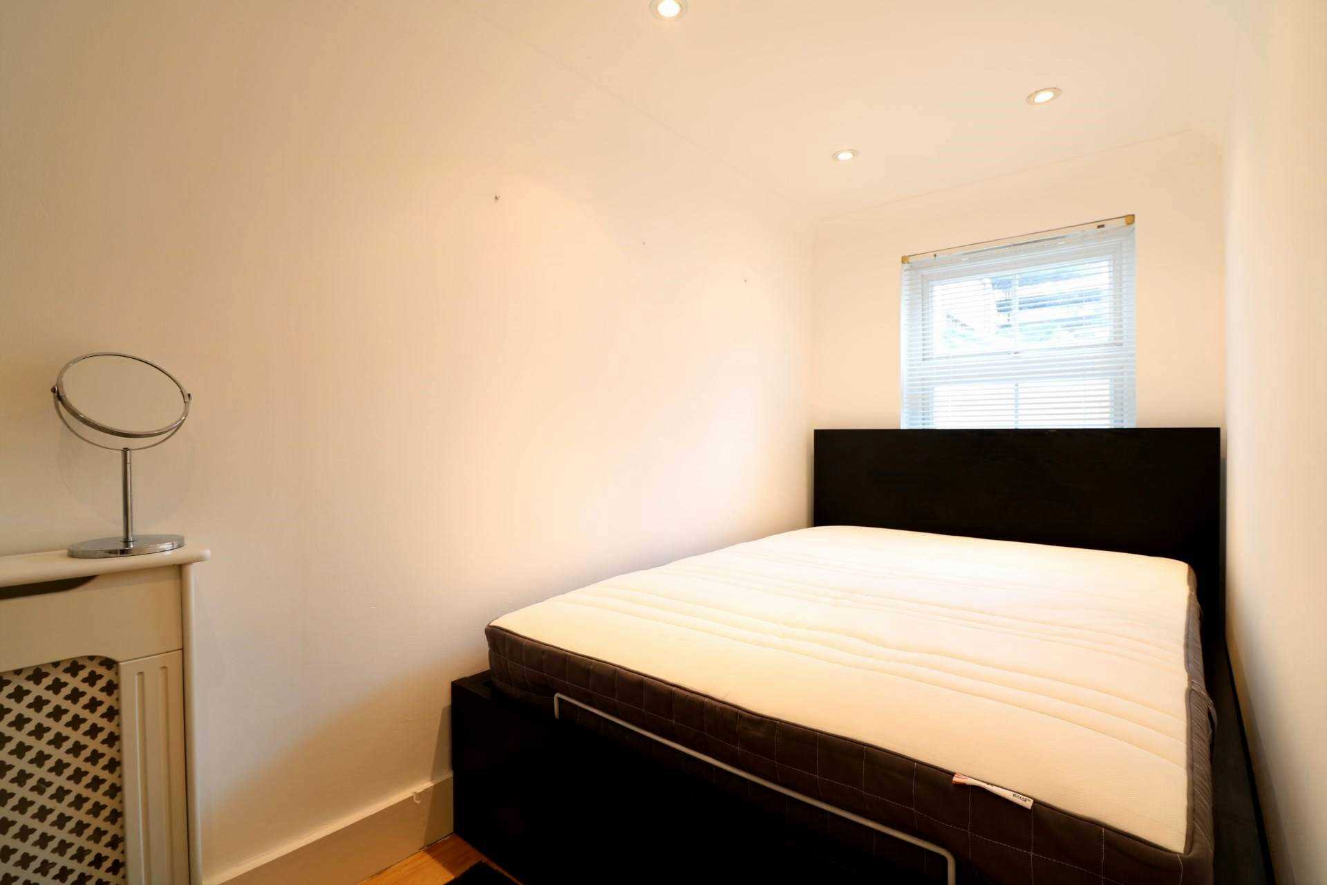 Bedford Road, Reading, Image 3