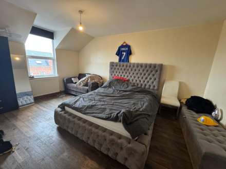 Wantage Road, Reading, Image 1