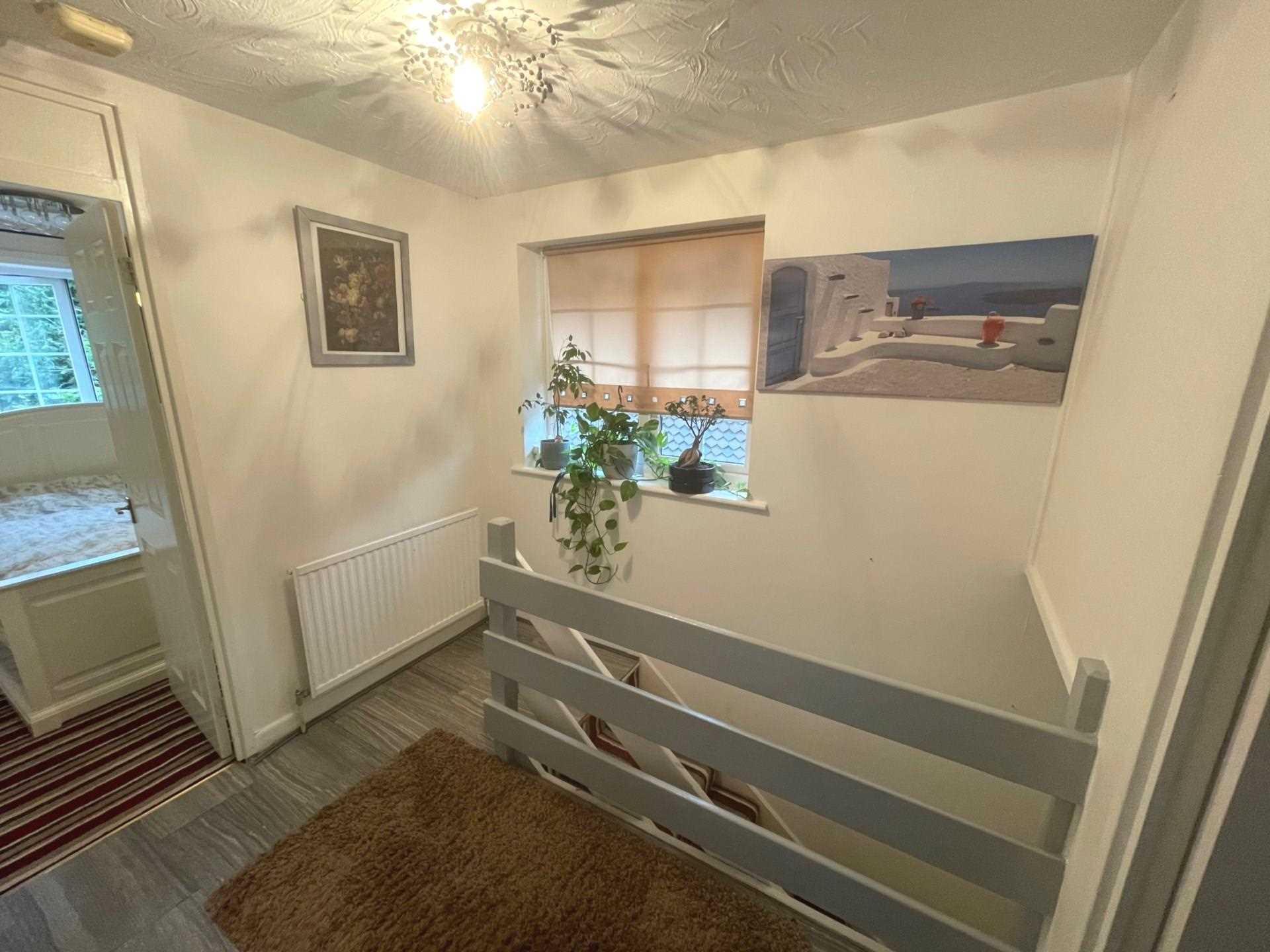 Savernake Close, Reading, Image 5