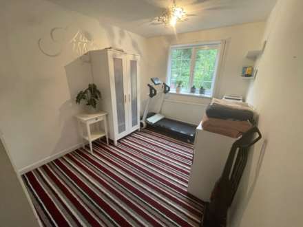 Savernake Close, Reading, Image 6