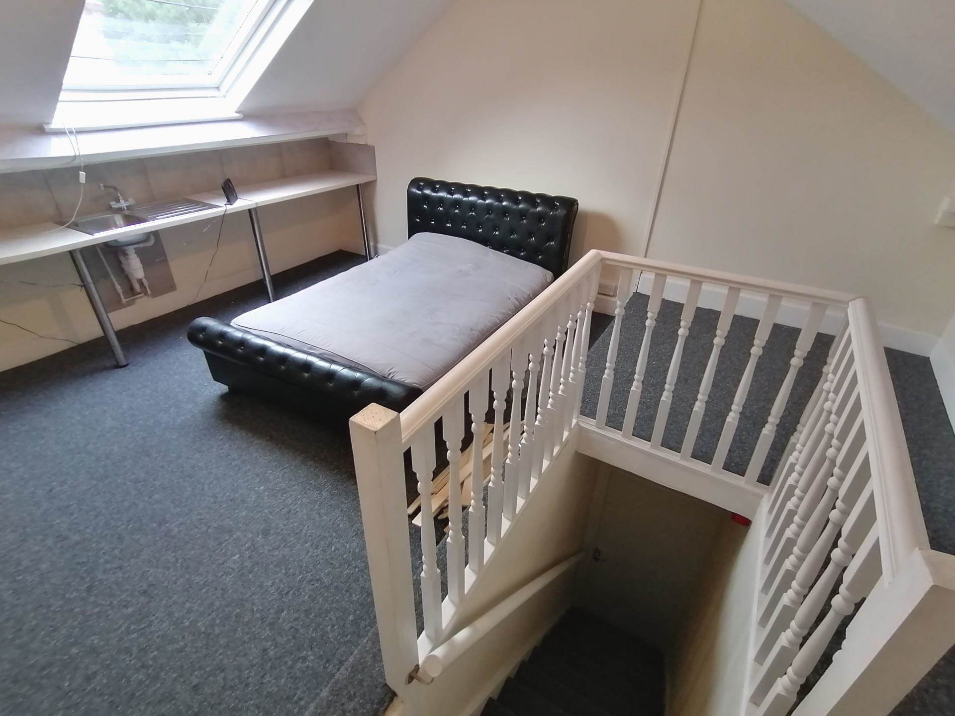 London Road, Reading, Image 2