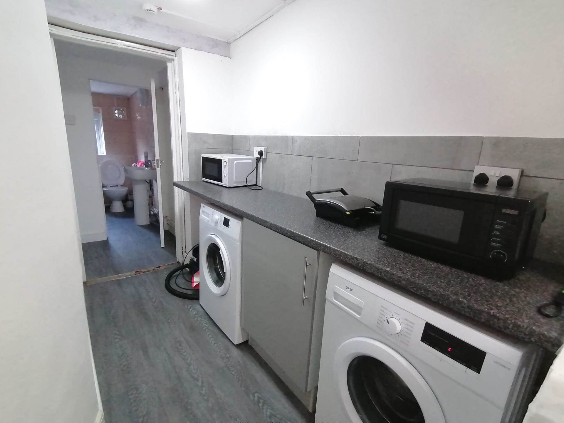 London Road, Reading, Image 5