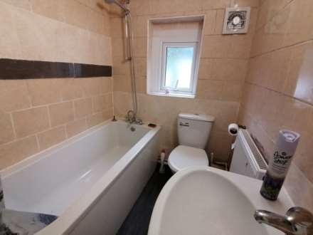 London Road, Reading, Image 8