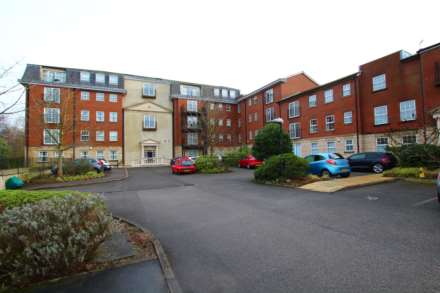 2 Bedroom Flat, Wentworth Court, Manchester