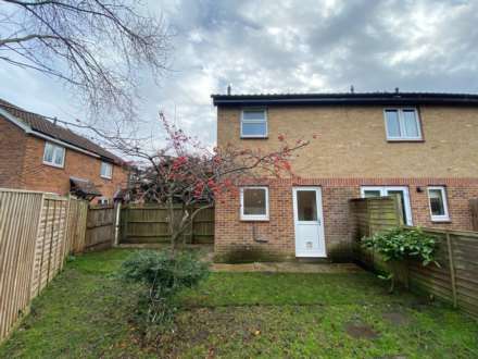 1 Bedroom End Terrace, Torridge Drive, Didcot