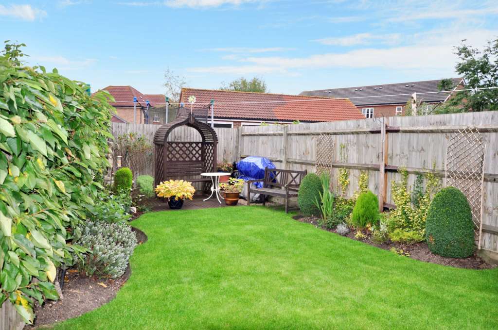 Bowmont Water, Didcot, Image 8