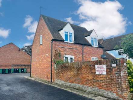 Property For Rent Johnstone Place, Wallingford