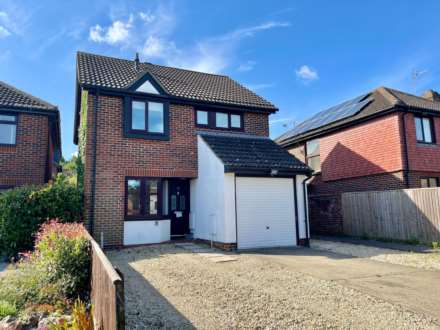 3 Bedroom Detached, Cromwell Drive, Didcot