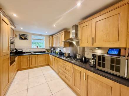 Potteries Lane, Chilton, Image 4