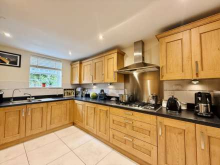 Potteries Lane, Chilton, Image 6